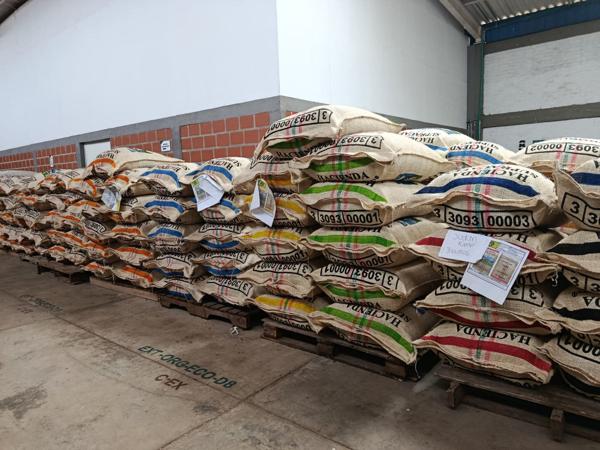 Café de Colombia de cosecha propia Hacienda Supracafé Typica 250g